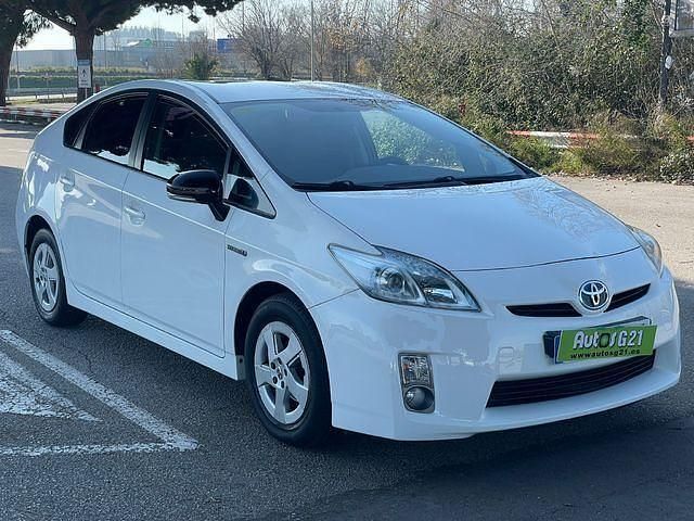 Usado Toyota Prius Eco 136 CV (100 kW) 2011 Blanco Berlina