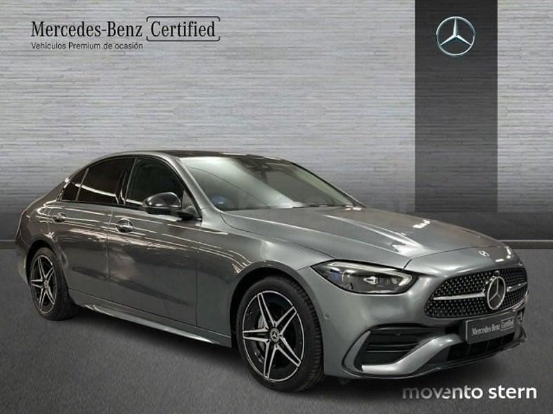 Usado Mercedes C300e AMG line 313 CV (230 kW) 2023 Gris selenita Berlina