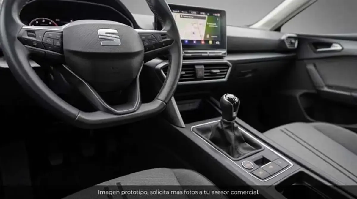 Usado Seat Leon Style 116 CV (85 kW) 2020 Blanco Utilitario