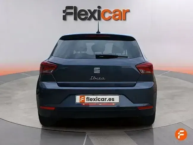 Usado Seat Ibiza Style 115 CV (84 kW) 2024 Gris Utilitario