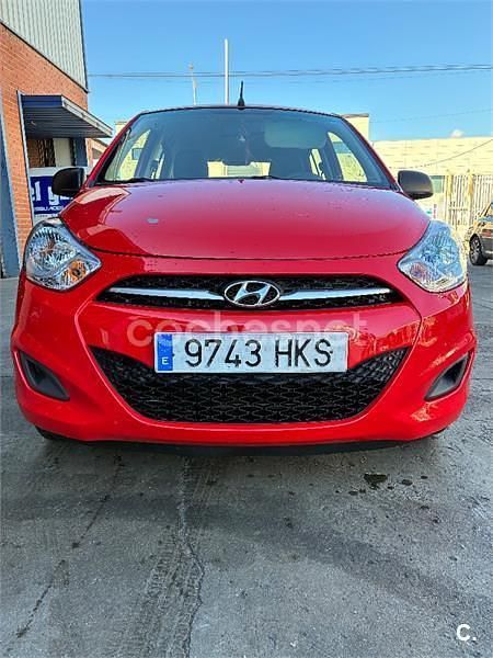 Rojo Usado 2012 Hyundai i10 Comfort Utilitario | 4200 € (Un poco caro) - Imagen 1/4