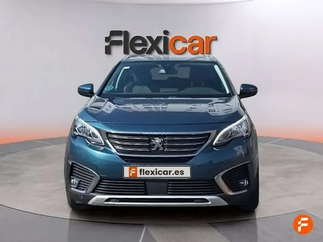 Usado Peugeot 5008 Allure 131 CV (96 kW) 2019 Azul SUV