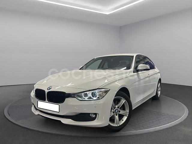 Blanco Usado 2014 BMW 320 Comfort Edition Berlina | 15.999 € (Precio justo) - Imagen 1/4