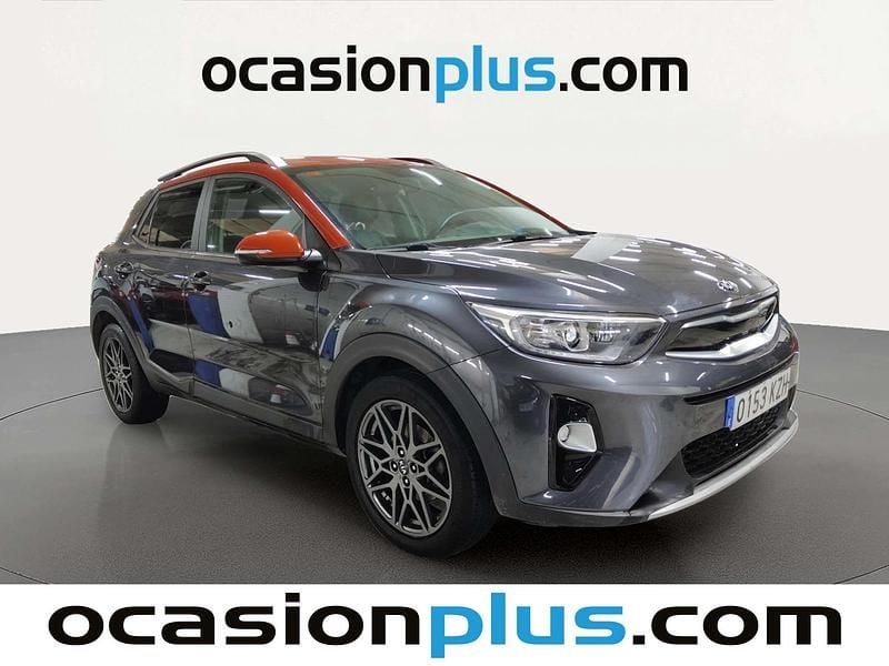 Usado Kia Stonic 120 CV (88 kW) 2019 Gris SUV