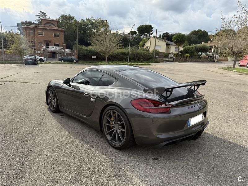 Usado Porsche Cayman GT4 385 CV (283 kW) 2015 Gris / plata Coupe