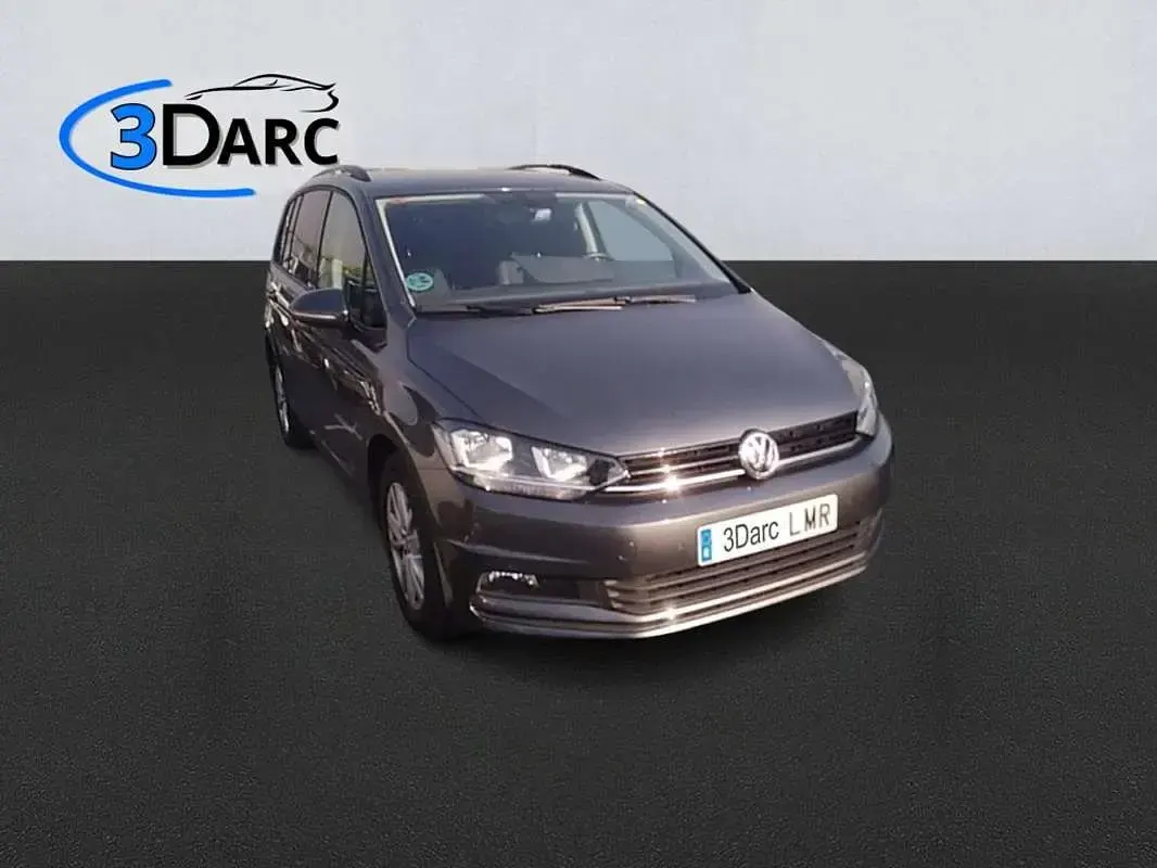 Usado VW Touran Advance 116 CV (85 kW) 2021 Gris Monovolumen