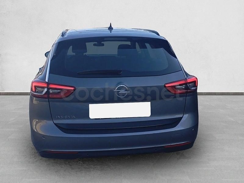 Usado Opel Insignia Business Edition 122 CV (89 kW) 2021 Gris / plata Familiar