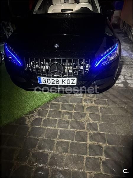 Usado Mercedes C220 170 CV (125 kW) 2018 Negro Berlina