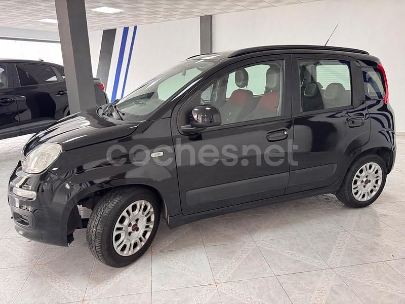 Usado Fiat Panda Easy 69 HP (50 kW) 2016 Preto Citadino
