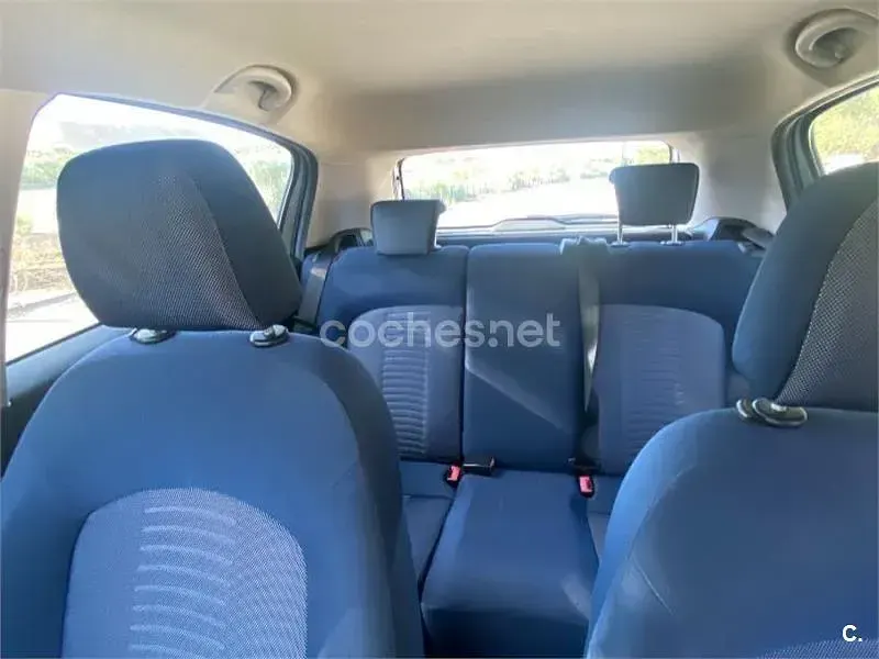 Usado Fiat Punto Dynamic 90 CV (66 kW) 2008 Gris / plata Utilitario