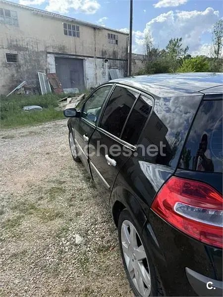 Usado Renault Mégane II Dynamique 110 CV (80 kW) 2006 Negro Berlina