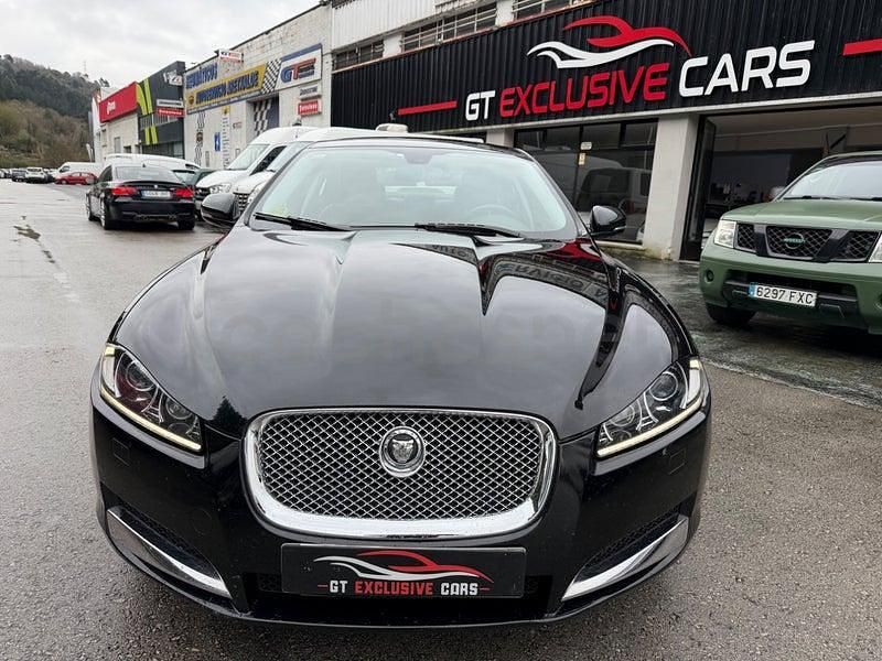 Usado Jaguar XF Classic 200 CV (147 kW) 2013 Negro Berlina
