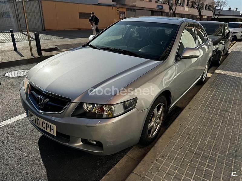 Gris / plata Usado 2003 Honda Accord Executive Berlina | 6250 € (Precio justo) - Imagen 1/4