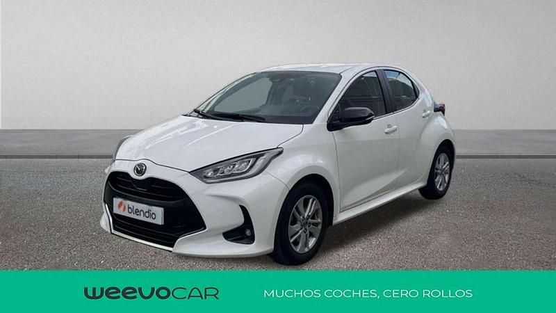 Blanco Usado 2023 Mazda 2 Comfort Utilitario | 16.391 € (Precio justo) - Imagen 1/4