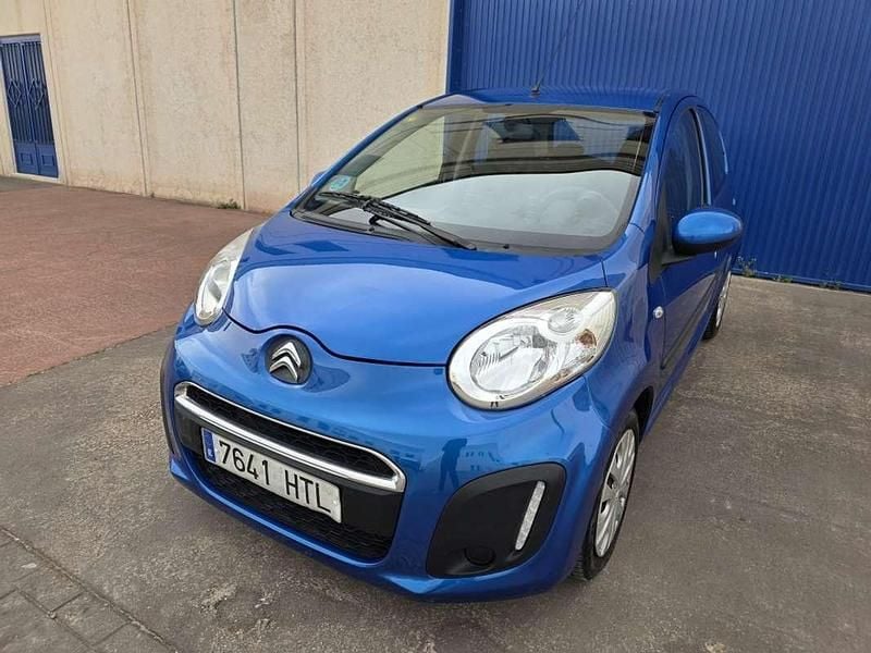 Usado Citroën C1 Attraction 68 CV (50 kW) 2013 Azul Utilitario