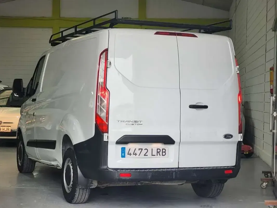 Usado Ford Transit Custom Ambiente 105 CV (77 kW) 2021 Blanco Van