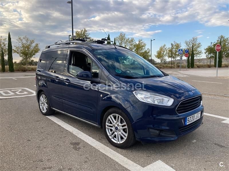 Azul Usado 2016 Ford Tourneo Courier Titanium Monovolumen | 11.000 € (Caro) - Imagen 1/4