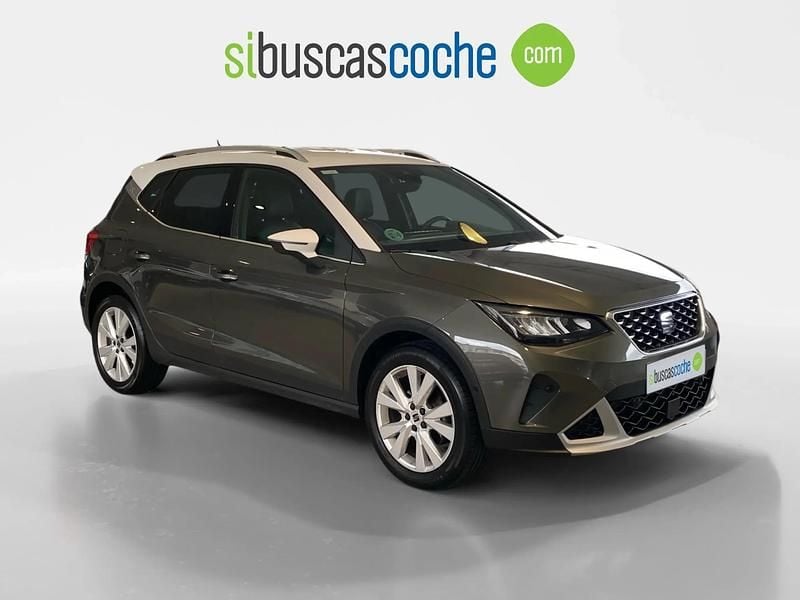 Gris/plata Usado 2025 Seat Arona Xperience SUV | 19.990 € (Un poco caro) - Imagen 1/4