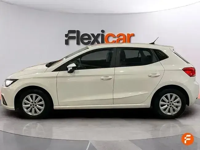 Usado Seat Ibiza Reference 80 CV (58 kW) 2022 Blanco Utilitario