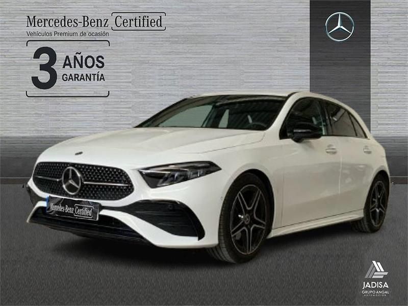Blanco Usado 2024 Mercedes A180 Berlina | 32.990 € (Precio justo) - Imagen 1/4