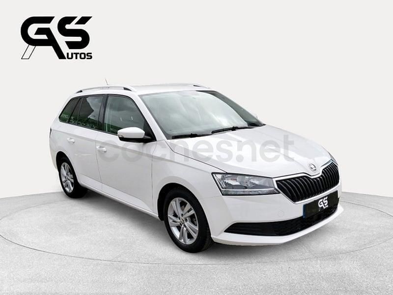 Usado Skoda Fabia Ambition 95 CV (69 kW) 2021 Blanco Familiar