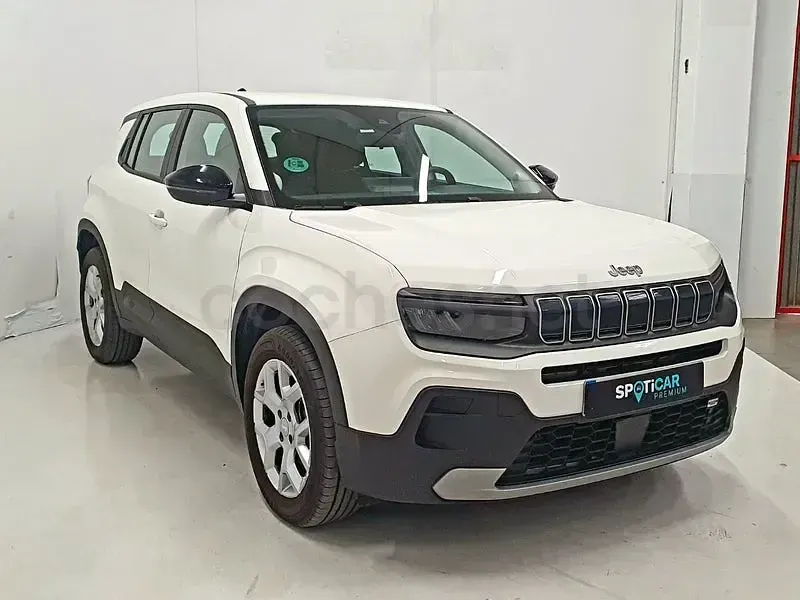 Usado Jeep Avenger Altitude 100 CV (73 kW) 2024 Blanco SUV