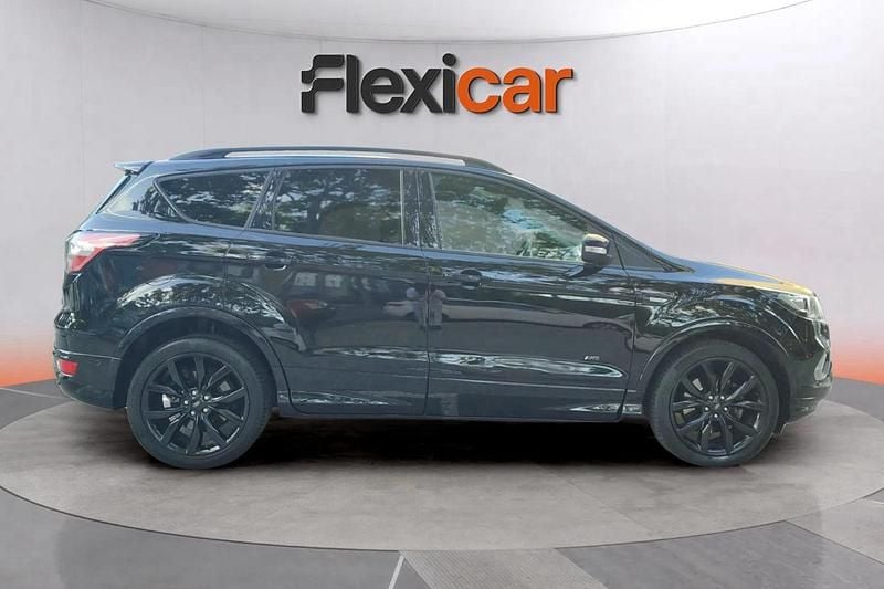 Usado Ford Kuga ST-Line 182 CV (133 kW) 2018 Negro SUV