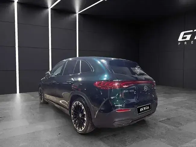 Usado Mercedes EQS500 AMG 330 kW (449 CV) 2025 Verde