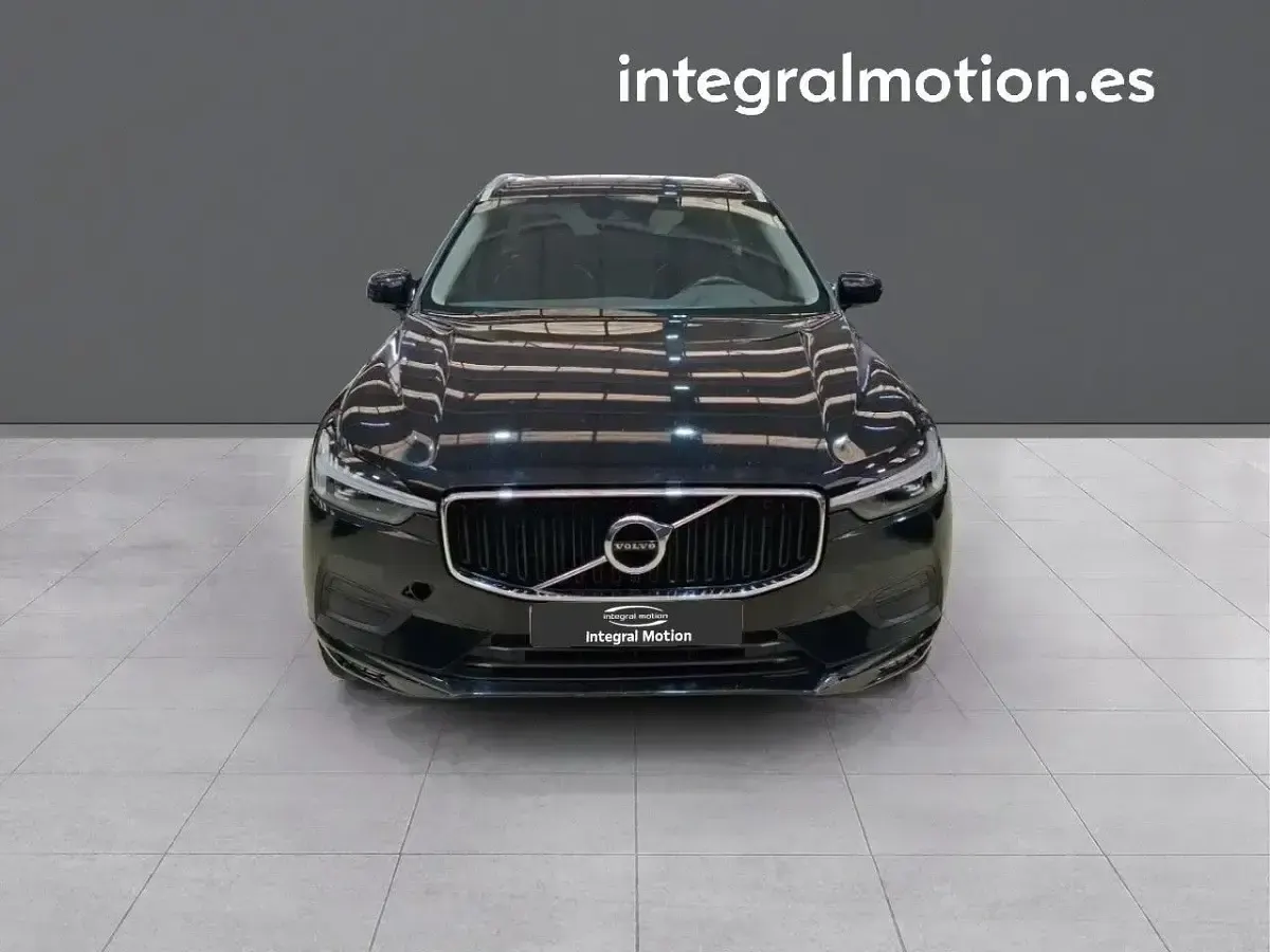 Usado Volvo XC60 Momentum 197 CV (144 kW) 2021 Negro SUV