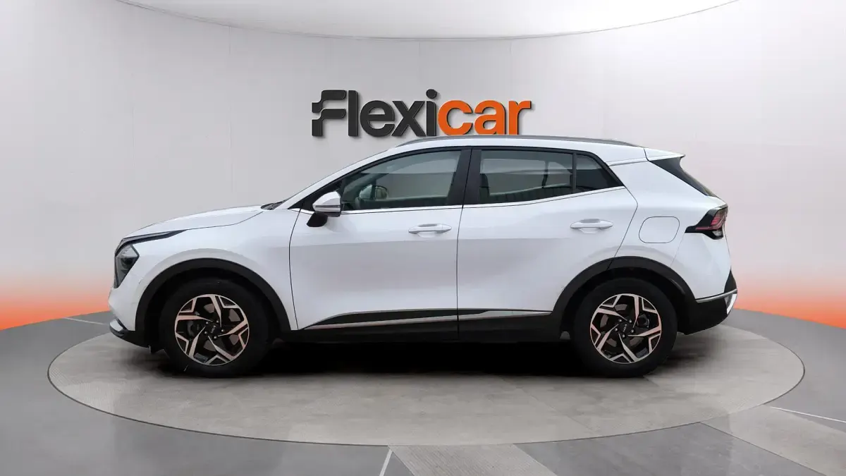 Usado Kia Sportage 136 CV (100 kW) 2023 Blanco SUV