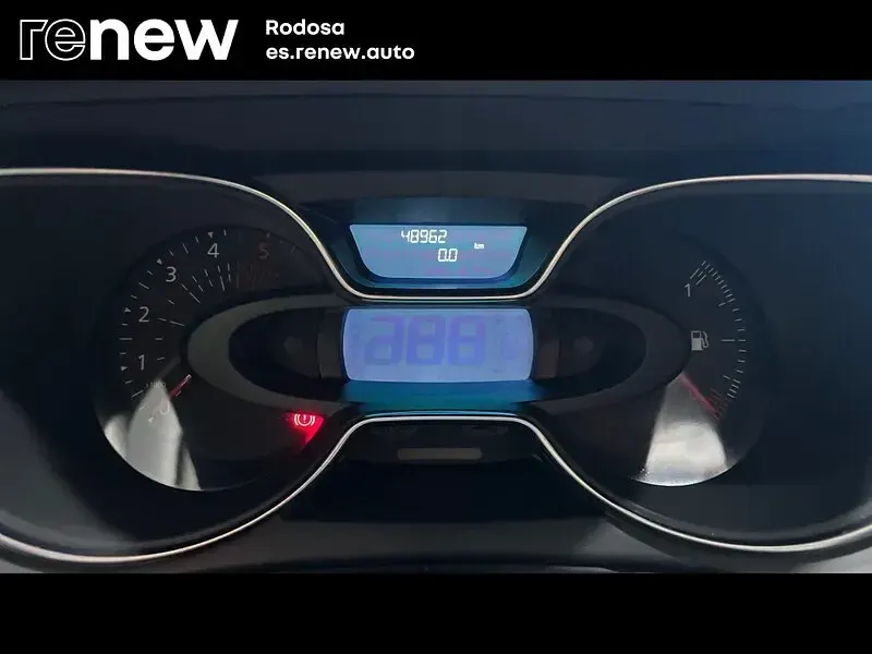 Usado Renault Captur Intens 90 CV (66 kW) 2017 Blanco SUV