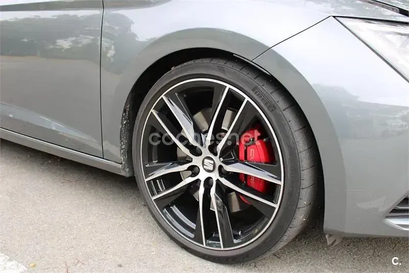 Usado Seat Leon CUPRA 300 CV (220 kW) 2017 Gris / plata Berlina