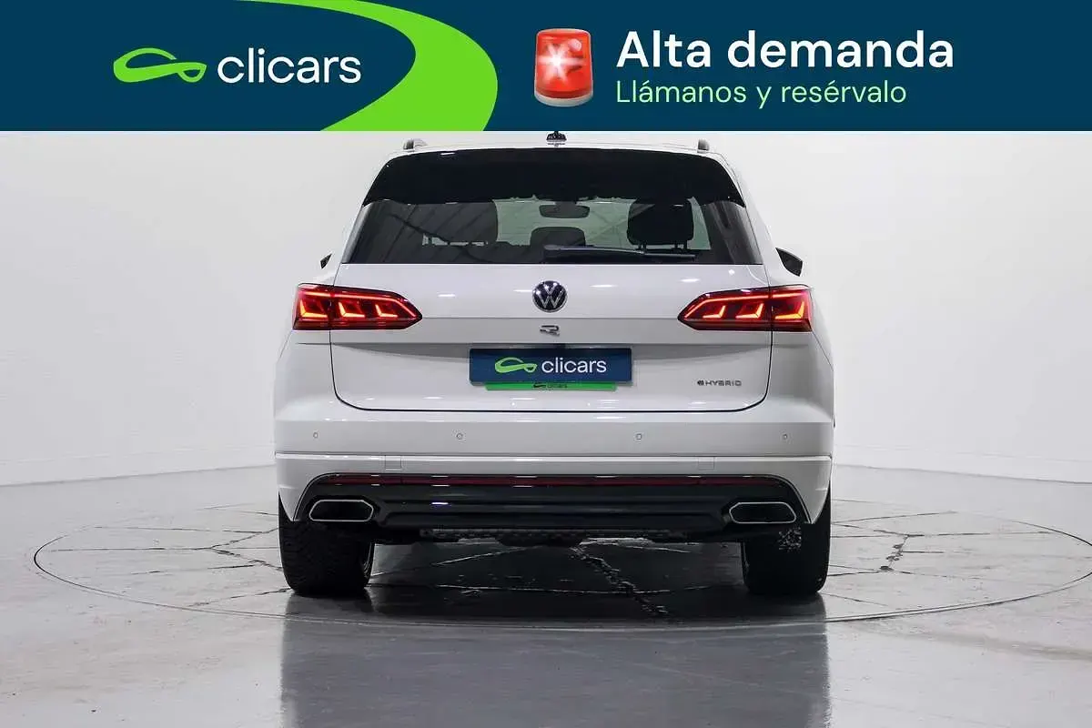 Second-hand VW Touareg R-line 340 CP (250 kW) 2020 Alb SUV