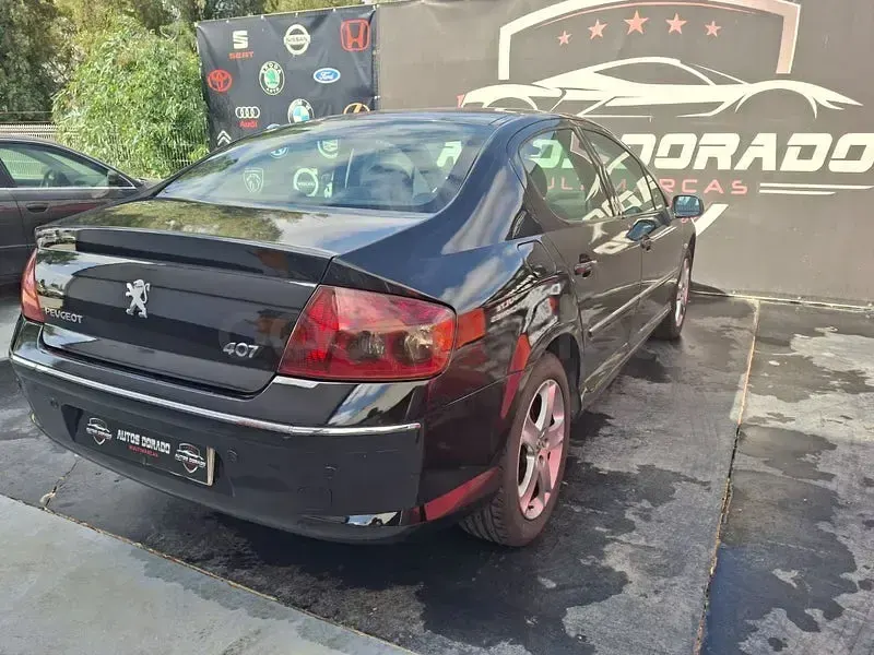 Usado Peugeot 407 Sport 136 CV (100 kW) 2008 Negro Berlina