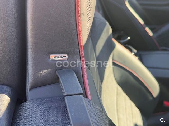 Usado Mazda MX5 Inclusive 160 CV (117 kW) 2016 Rojo Descapotable