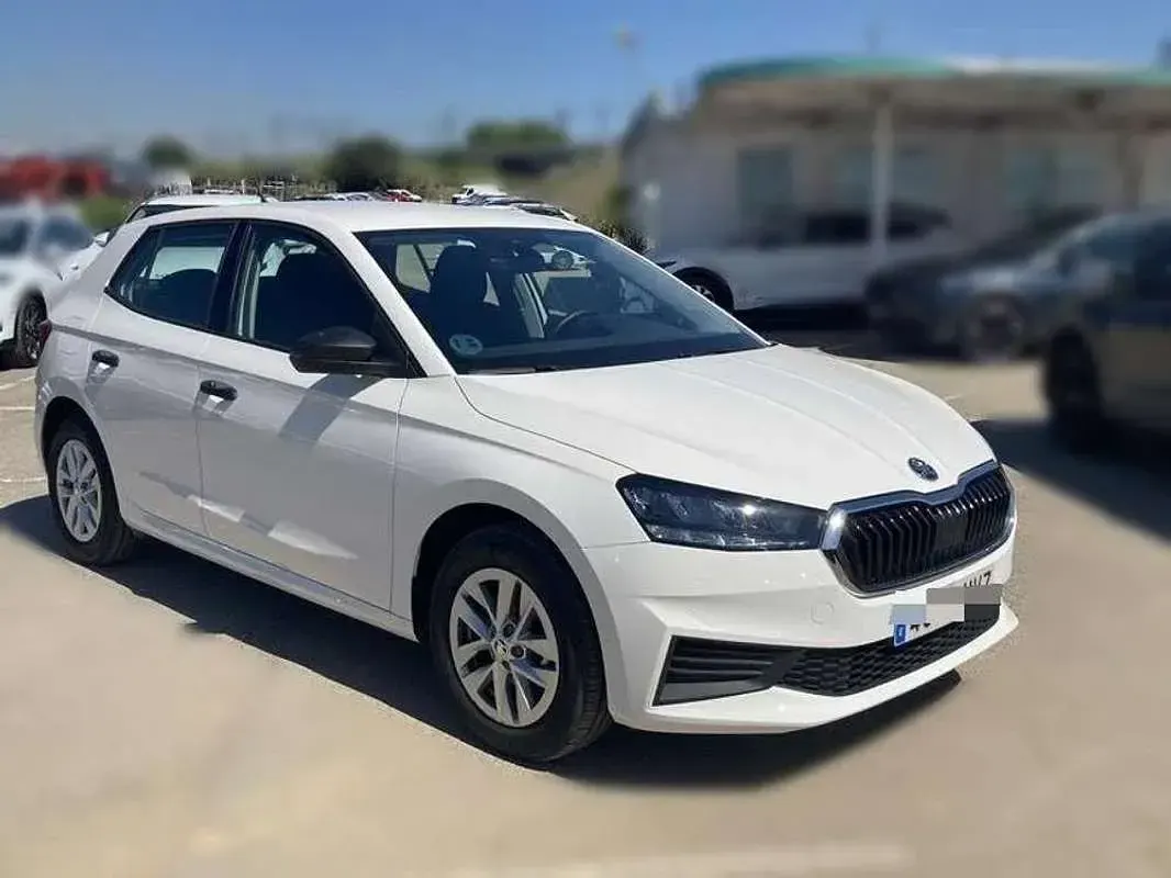 Usado Skoda Fabia 95 CV (69 kW) 2024 Utilitario