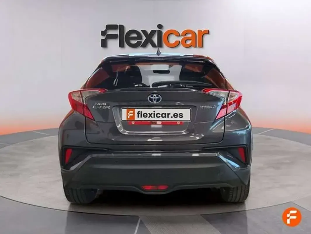 Usado Toyota C-HR Active 122 CV (89 kW) 2018 Gris SUV