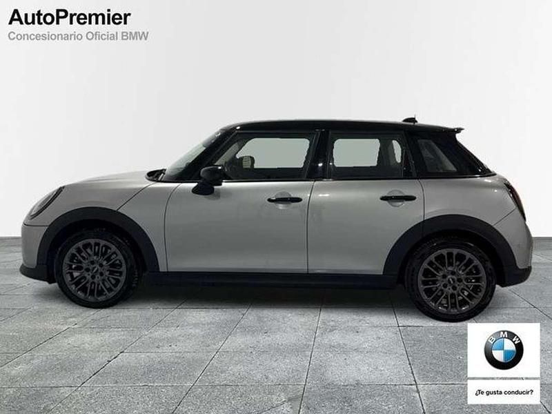 Usado Mini Cooper S Essential 204 CV (150 kW) 2025 Plateado Utilitario
