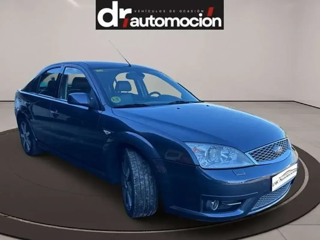 Usado Ford Mondeo Titanium X 155 CV (114 kW) 2006 Gris Berlina