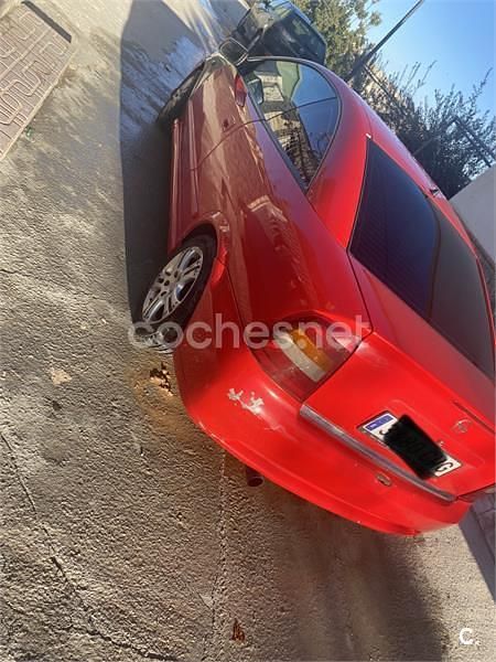 Usado Opel Astra Edition 125 CV (91 kW) 2003 Rojo Coupe