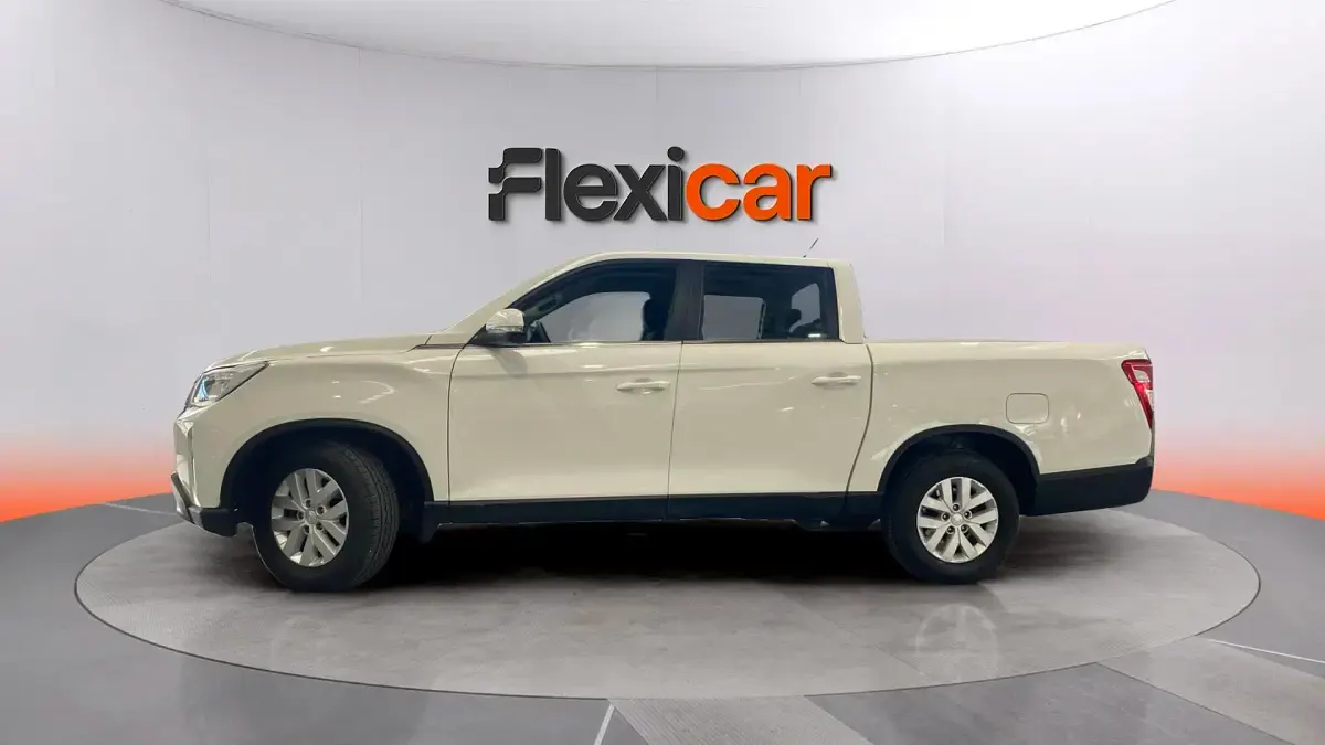 Usado SsangYong Musso 204 CV (150 kW) 2023 Blanco Pickup/Camioneta