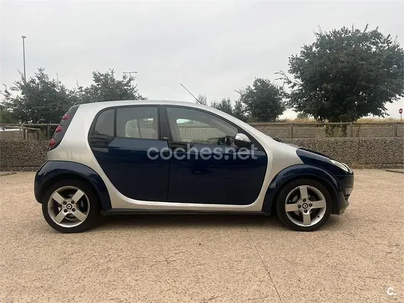 Usado Smart ForFour Pulse 109 CV (80 kW) 2004 Azul Utilitario