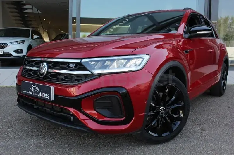 Usado VW T-Roc R-line 150 CV (110 kW) 2024 Granate SUV