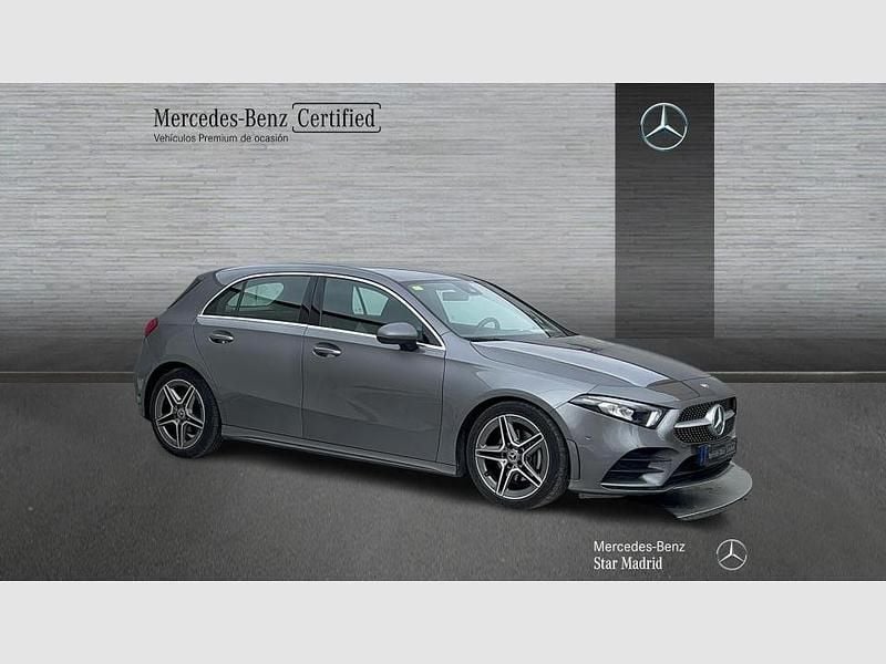 Usado Mercedes A200 AMG line 150 CV (110 kW) 2020 Mountaingrau  met. Utilitario