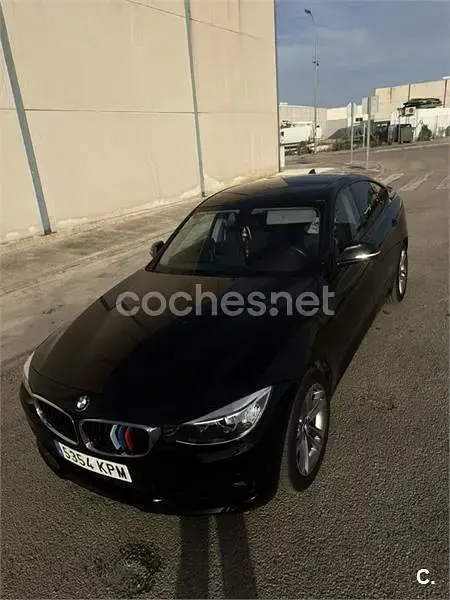 Usado BMW 318 Sport Line 143 CV (105 kW) 2014 Negro Berlina