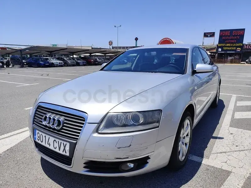 Usado Audi A6 Premium 225 CV (165 kW) 2004 Gris / plata Berlina