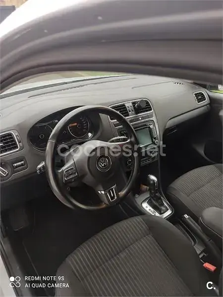 Usado VW Polo Sport 90 CV (66 kW) 2012 Gris / plata Utilitario