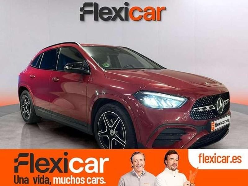 Burdeos Usado 2025 Mercedes GLA200 SUV | 39.490 € (Caro) - Imagen 1/4
