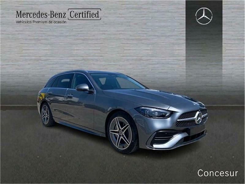 Usado Mercedes C200 AMG line 163 CV (119 kW) 2022 Gris selenita Berlina
