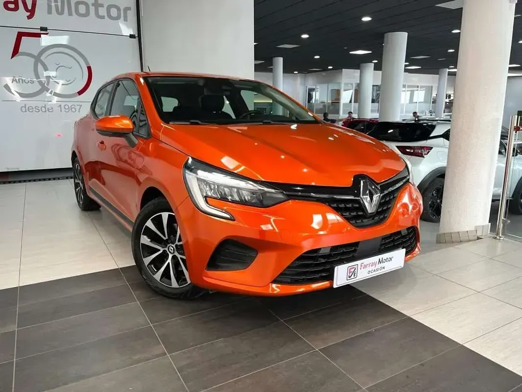 Usado Renault Clio Intens 140 CV (102 kW) 2021 Naranja Utilitario